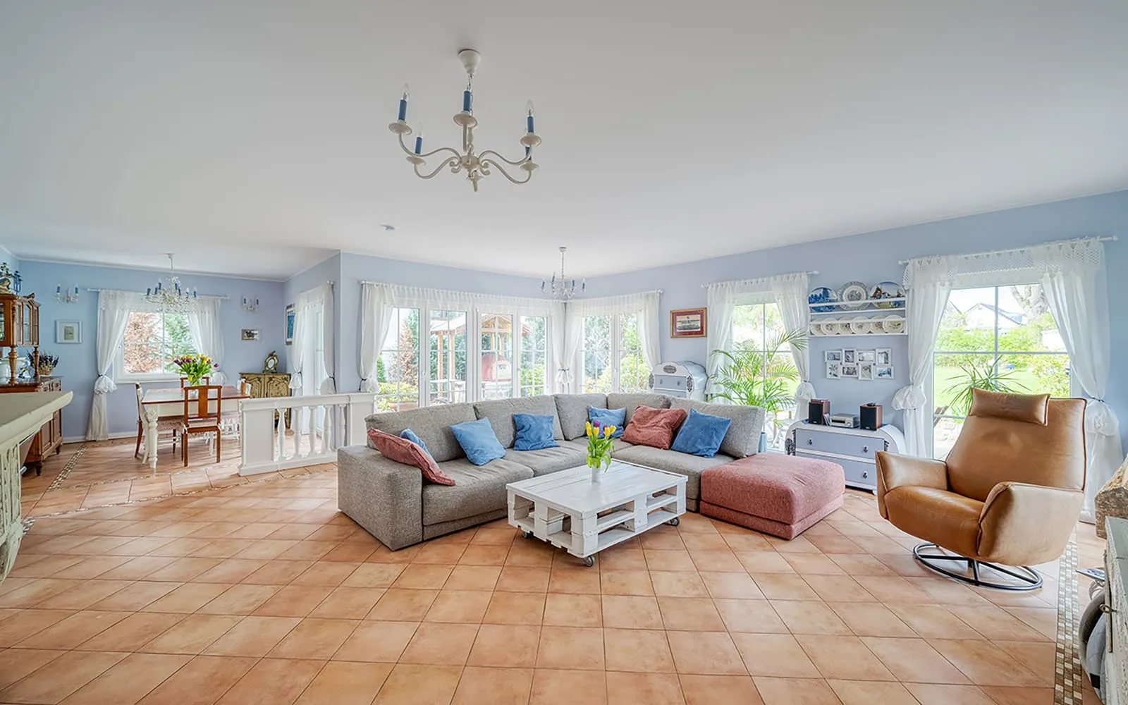 Immobilienfotografie Berlin – Offener Wohnbereich