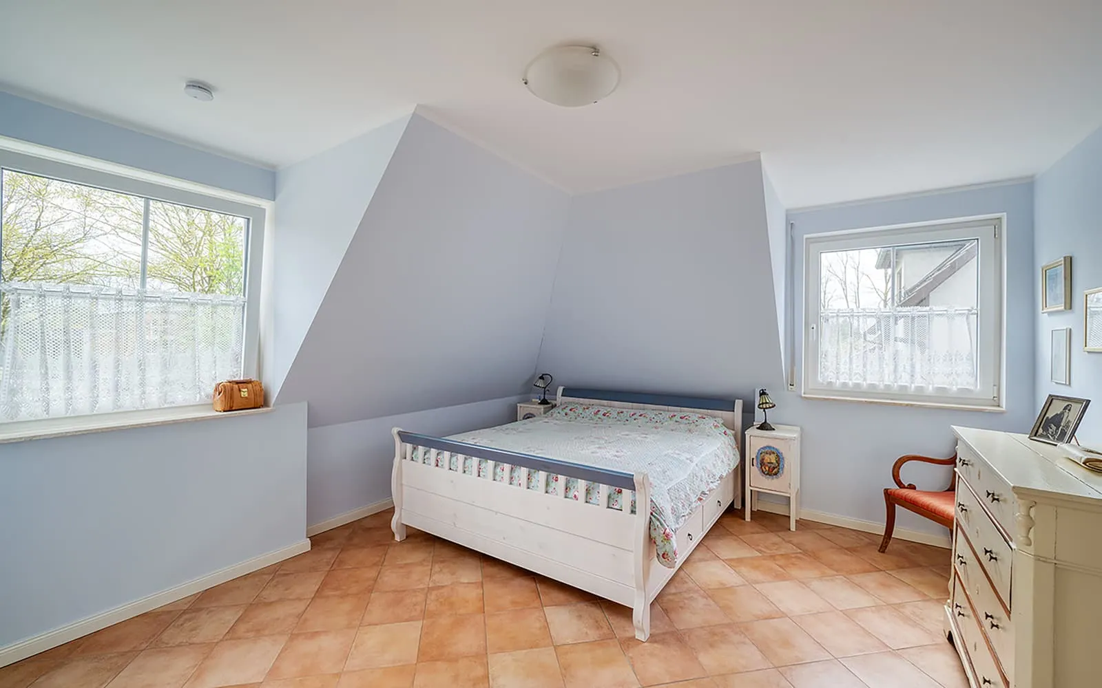 Immobilienfotografie Berlin – Ruhiges Schlafzimmer